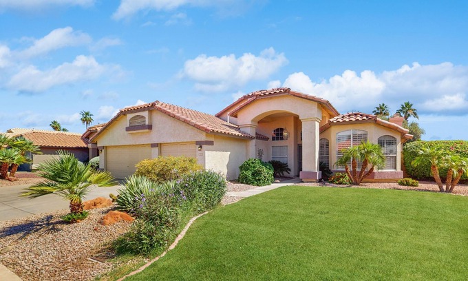 Avondale House | Large elegant home w/private pool, yard, & pool table - near Cardinal Stadium
