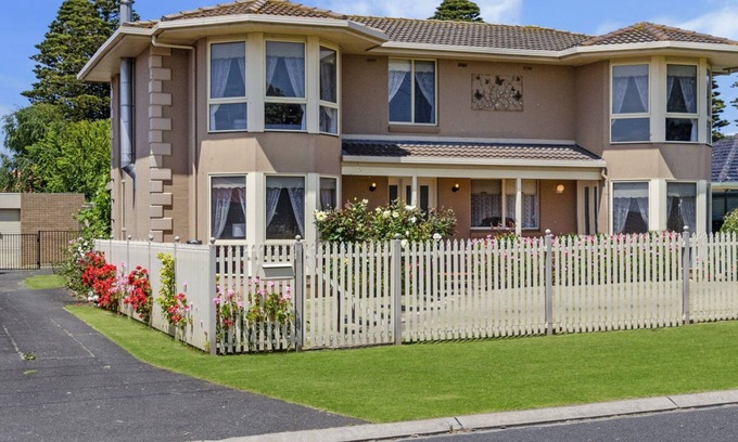 Port Fairy House | Large family friendly home for multiple families