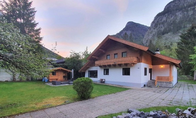 Lofer Ski Chalet | Large Family Friendly Chalet Ideal for Skiing and Adventure Holidays