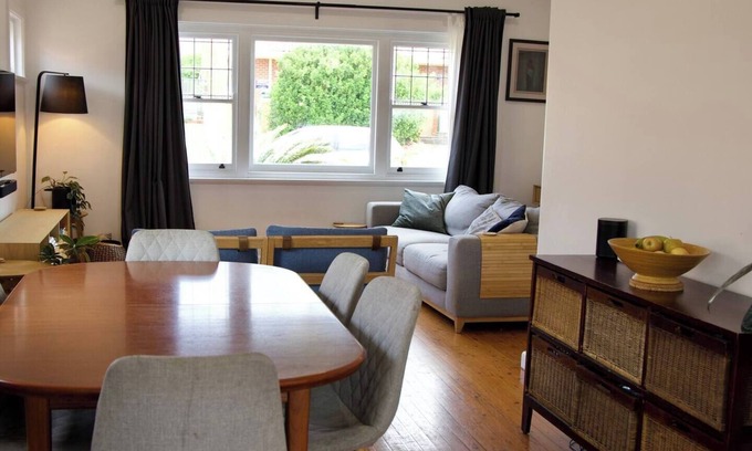 Woolooware House | Large Family Home with heated pool close to beach