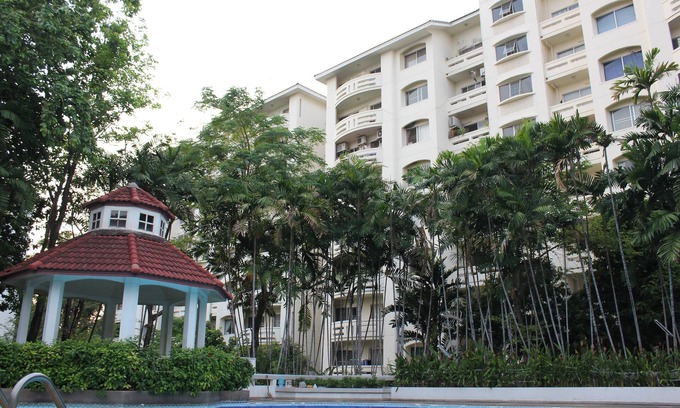 Chan Kasem Apartment | Large Family Room near MRT Ladprao