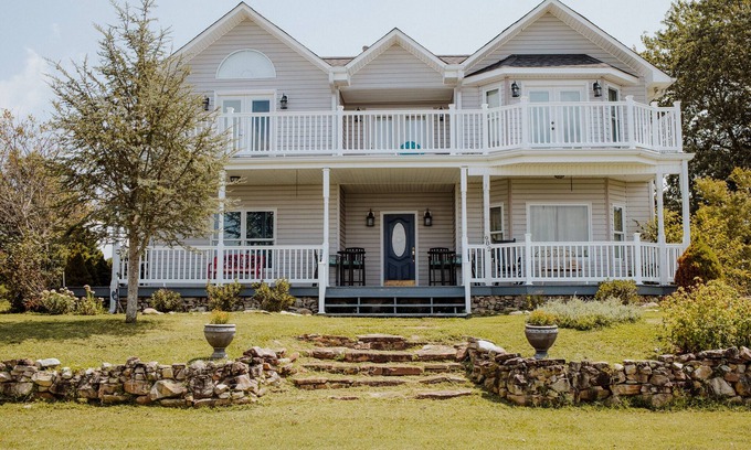 Bryant House | Large Historical Alpine House near Chattanooga