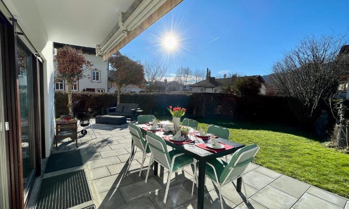Lenggries Apartment | Large holiday apartment with sauna, terrace, garden and open fireplace