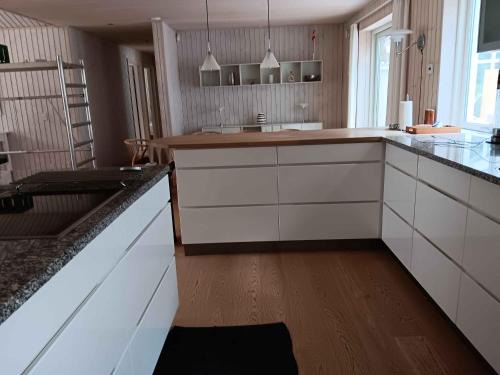 Tikob House | Large Holiday Home Close To Nature
