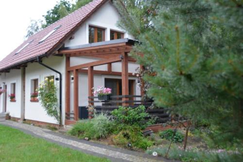 Brusy Apartment | Large Holiday Home Czapiewice