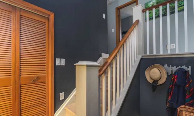 Bloomfield House | Large Home