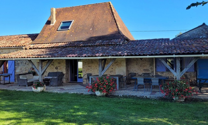 Lamonzie-Montastruc House | LARGE HOUSE WITH CHARACTER QUIET ENVIRONMENT NEAR BERGERAC