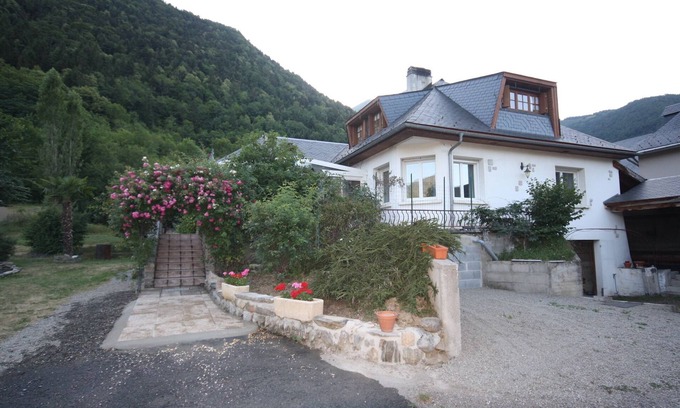 Guchen House | Large house near Saint Lary Soulan for 10 people