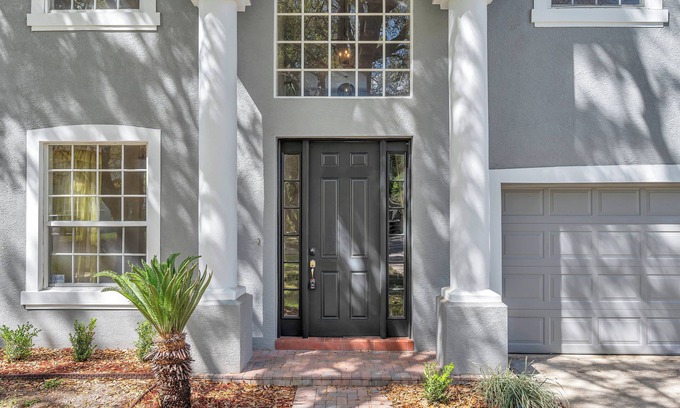 Bearss Plaza House | Large House with Huge Pool & Fenced Yard near Amusement parks, Beaches &shopping