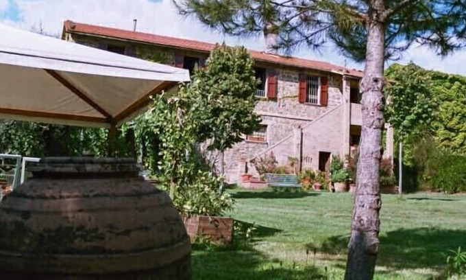 Torgiano Cottage | Large house with private pool in the country side
