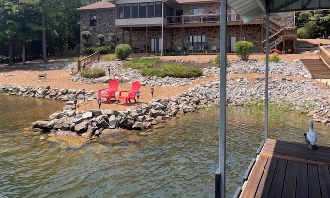 Horseshoe Bend House | Large lakefront home on beautiful Crown Lake! Spacious 3300 square feet!