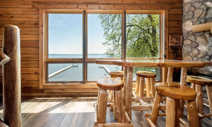 Miltona Cabin | Large Log Cabin: SUPERHOSTS, Lake, Pets Ok, Sandy Beach, Sauna, Game room