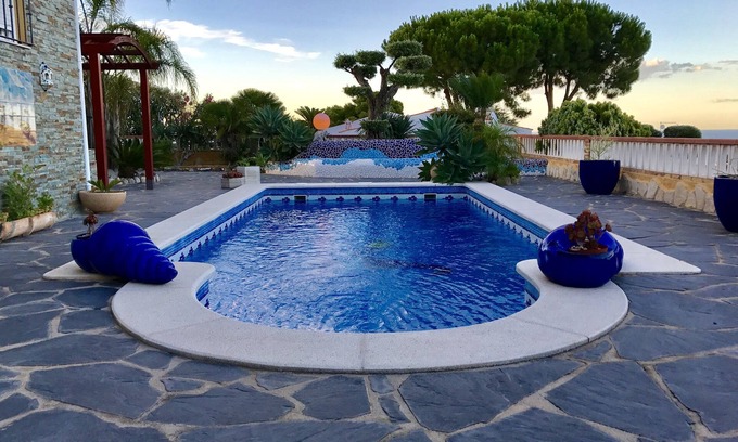 Peniscola House | Large luxury villa with air conditioning, private pool and parking, panoramic sea view.