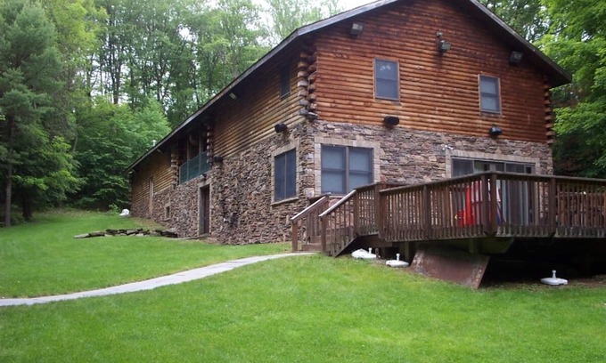 Mongaup Valley Cabin | Large Modern Cabin with Hot Tub Tucked in Woods