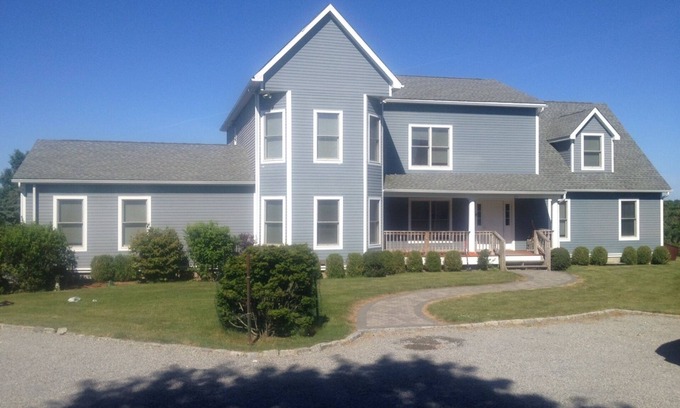 Montauk House | Large Montauk Home With Pool Off East Lake Sunset View