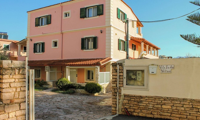 Ksamil Apartment | Large One-Bedroom Apartment Perfect for Families close to the beach