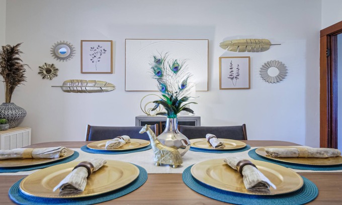Downtown House | Large, pet-friendly, downtown