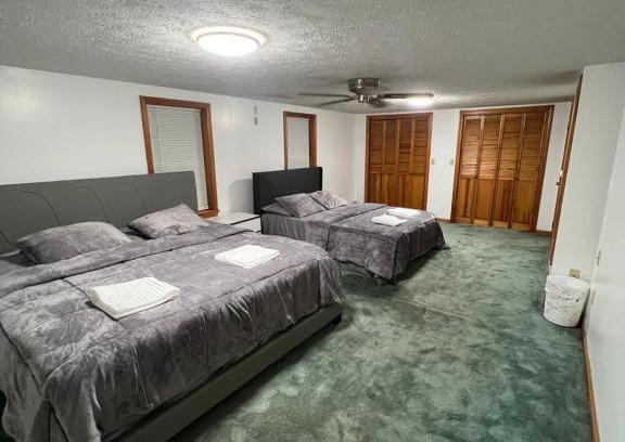 Biddeford House | Large Private Room with shared bathroom (Room #4)