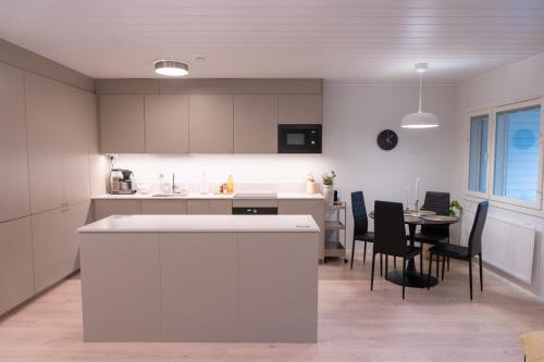 Espoo House | Large renovated townhouse with sauna and patio