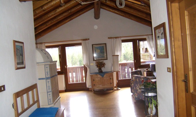 San Vito di Cadore Villa | Large stately apartment