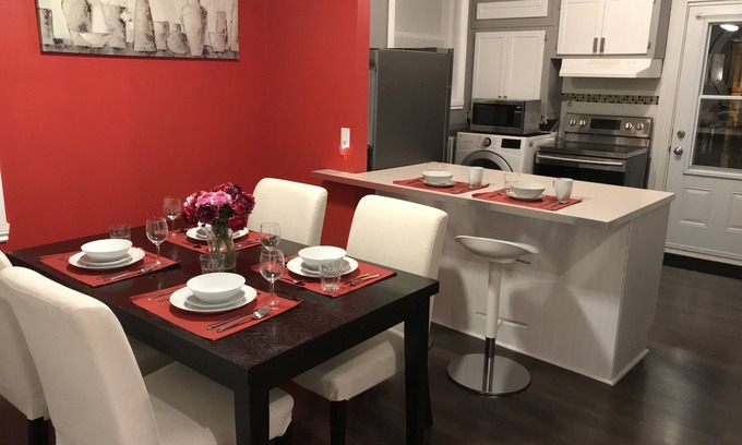 Cote-Des-Neiges—Notre-Dame-De-Grace Apartment | Large, sunny, upper duplex, parking, Snowdon metro