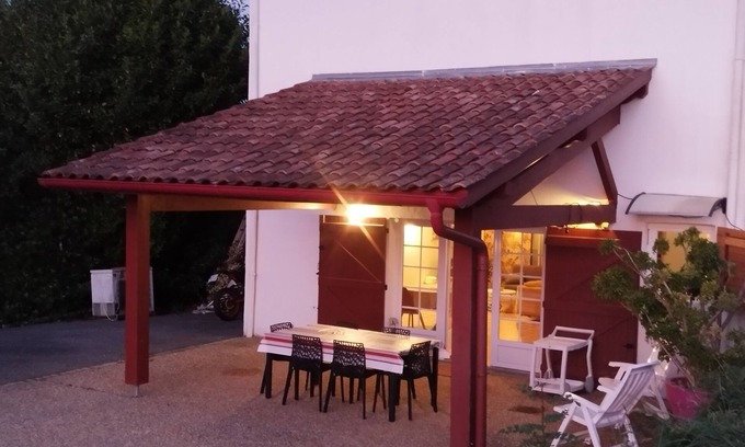Souraide Apartment | Large T2 of 70 m2 in the middle of a quiet garden of 6000m2