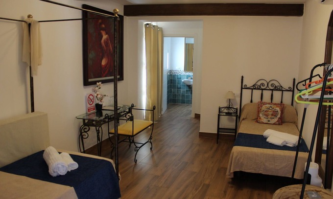 Cuevas Del Almanzora Hotel | LARGE TWIN ROOM WITH PRIVATE TERRACE