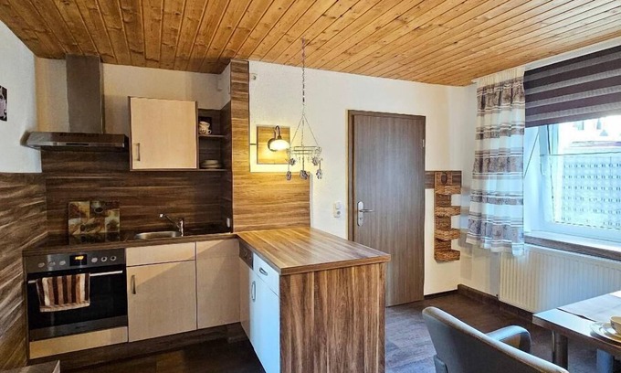 Furth im Wald Apartment | Large vacation home (116sqm) with garden