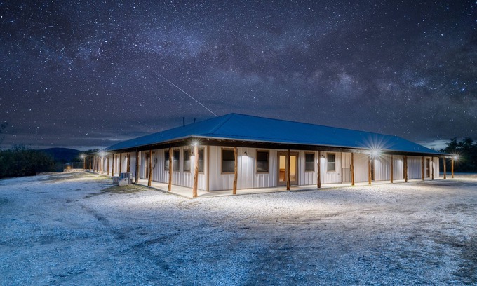 Sabinal House | Large Vacation Home with great amenities