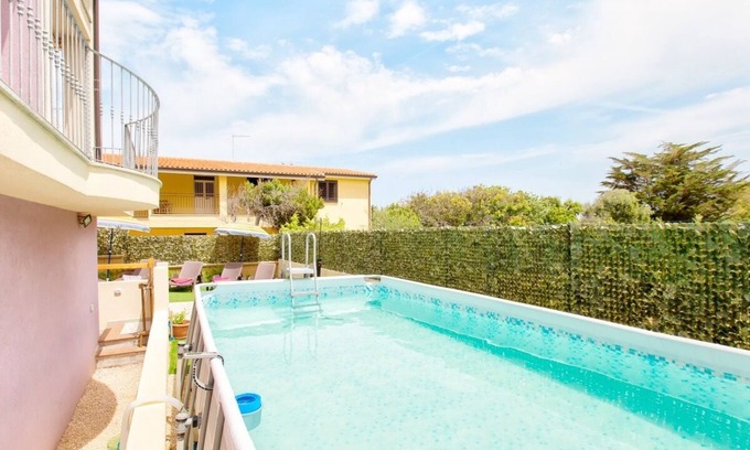 La Ciaccia Villa | Large Valledoria Villa with pool for 10 people 500 meters from the beach