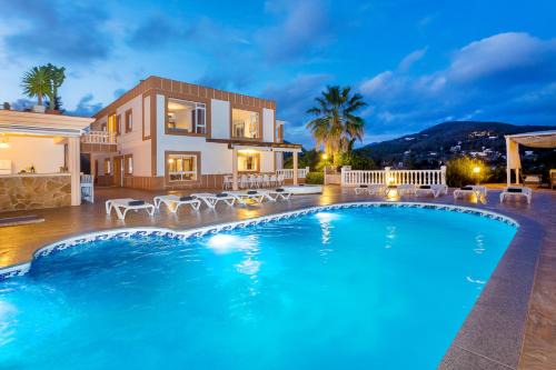 Sant Josep de sa Talaia Villa | Large Villa near Ibiza Town Sleeps 20 to 22