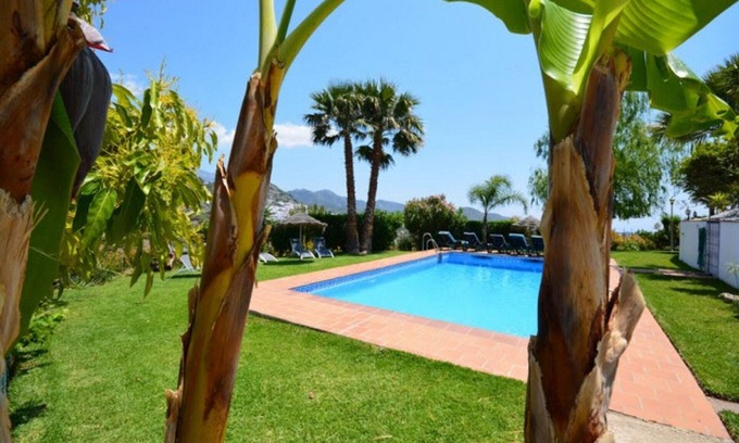 Frigiliana Villa | Large villa, pool, wifi free, Air C, pool, barbecue, tennis table, up to 16, near Beac