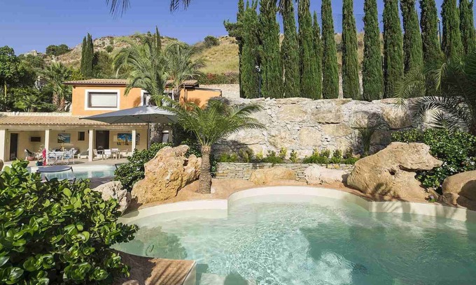 Agrigento Villa | Large villa rental for 10 people in Agrigento, Sicily