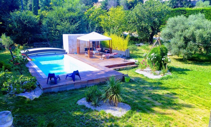 Auriol House | Large Villa with Pool in the heart of Provence