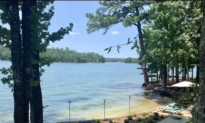Little Kowaliga House | Large Waterfront Lake House On Neros Point, Lake Martin