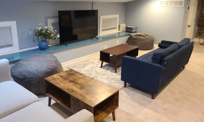 CUF Apartment | Large West End Beauty with 4 beds and 5 baths with a large kitchen and off street parking.