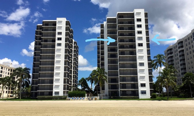 South Island Condo | Largest ocean front view in the Island winds!