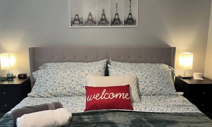 Largo Apartment | Largo Central Park "D" One Bed Apt