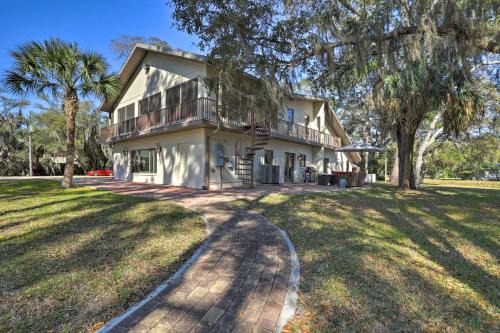 Seminole House | Largo Home and Outdoor Oasis The Peacock Farm