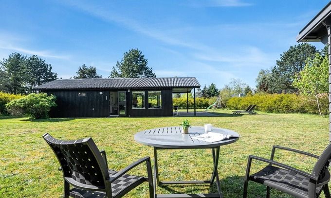 Dannemare House | "Lars" - 250m from the sea by Interhome