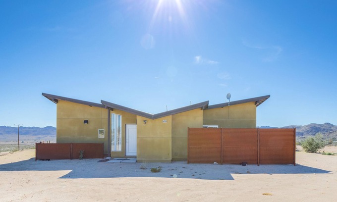 Joshua Tree House | 🌵Las Alas del Sol- Mid Century Modern Architectural Gem🌵