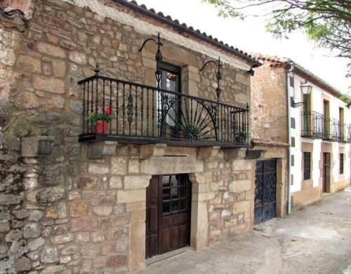 Almajano House | Las Frascuelas