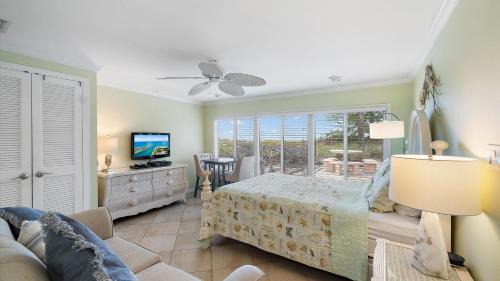 Longboat Key Apartment | Las Hermanas 4