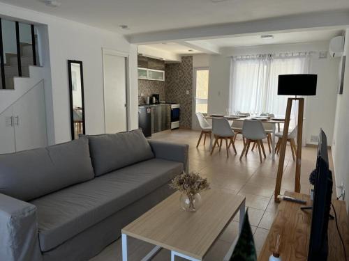 Roque Perez House | Las Moras