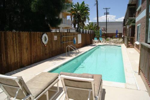 South Padre Island Apartment | Las Palmas 8 Close to entertainment district, beach access