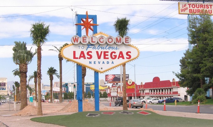 Las Vegas Condo | Las Vegas 2 Bedroom 2 Bath Deluxe condo - near strip