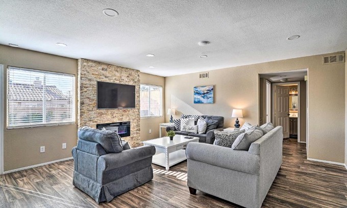 Paradise House | Las Vegas Getaway about 8 Mi to Las Vegas Strip!
