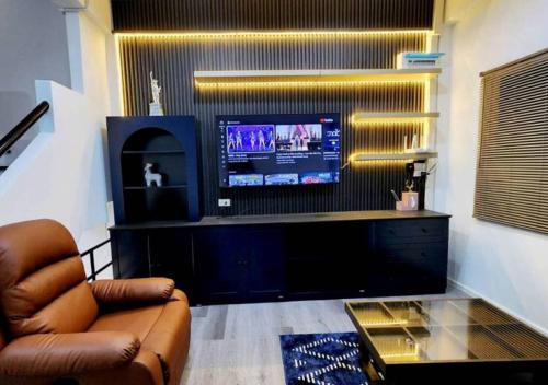 Bang Na Apartment | Lasalle House - 4- storey entire house with rooftop 200 sqm Suvarnabhumi airport ,BTS