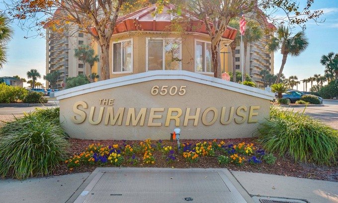 Thomas Drive Condo | LAST MIN. 15% PROMO! 4NT MIN STAY! AUG 9-16! 2BR2B, GLF FRT, BCH SET! 1:30 CK-IN