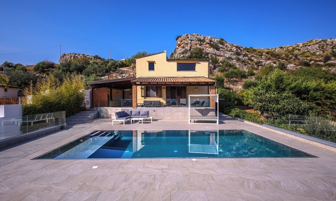 Scopello Villa | LAST MINUTE 30 AUGUST - 25 SEP. - WWW.BAGLIORIDISICILIA.COM